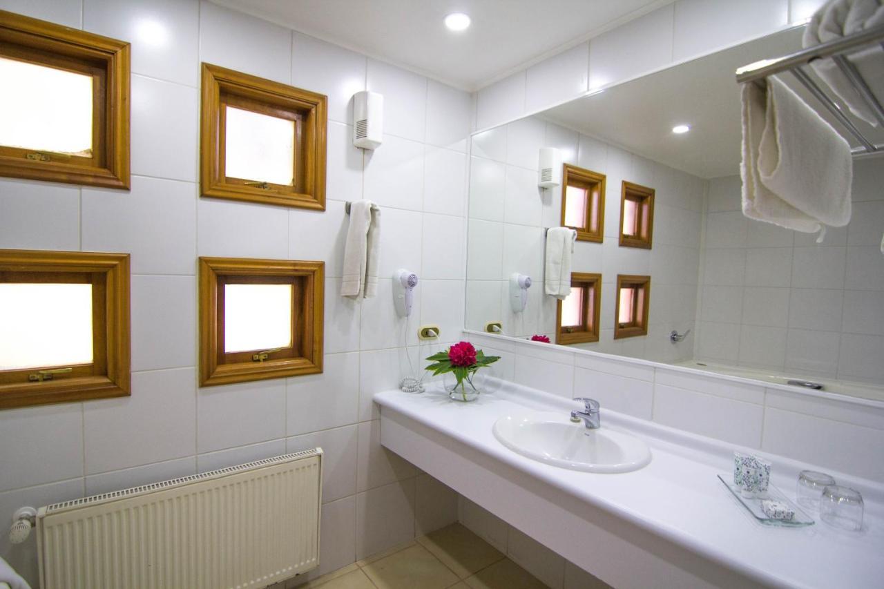 Hotel Y Cabanas Punta Larga - Caja Los Andes ฟรูติญาร์ ภายนอก รูปภาพ
